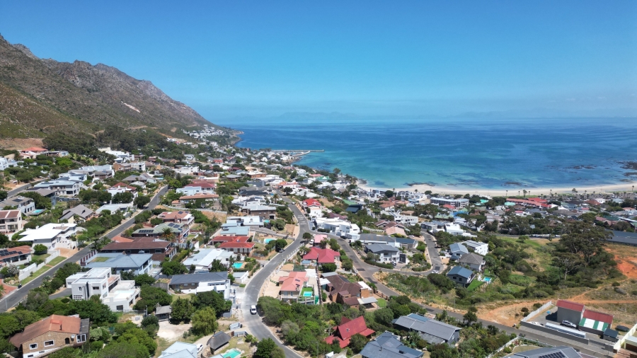 5 Bedroom Property for Sale in Mountainside Western Cape